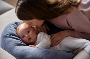 С февраля проиндексированы пособия по уходу за детьми до трех лет